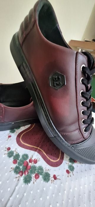 Pantofi casual din piele bordo nr 44/45,stare foarte buna, super preț!