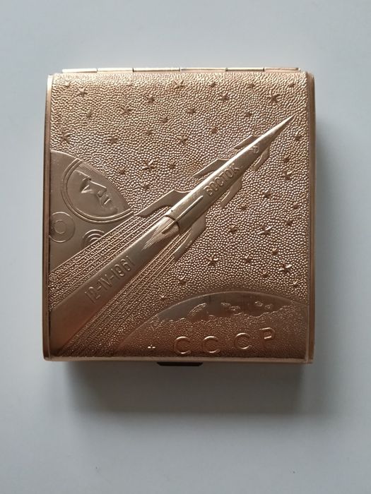 2 стари табакери