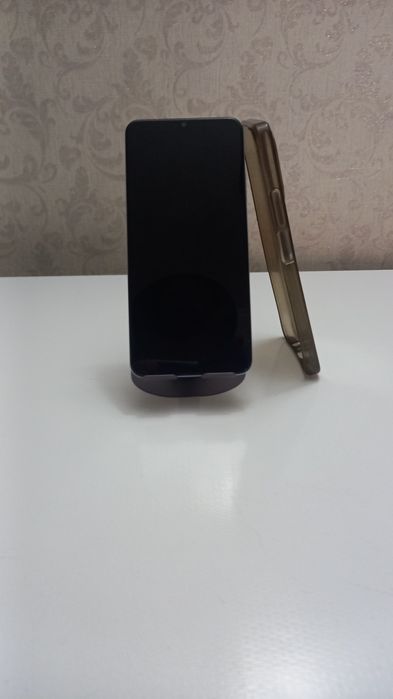 Телефон Xiaomi realmi not 50