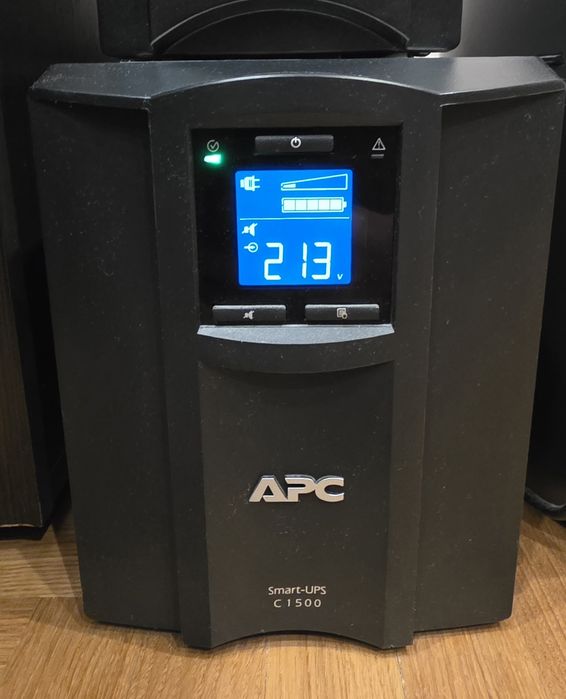 ИБП APC Smart 1500VA [SMC1500IC]