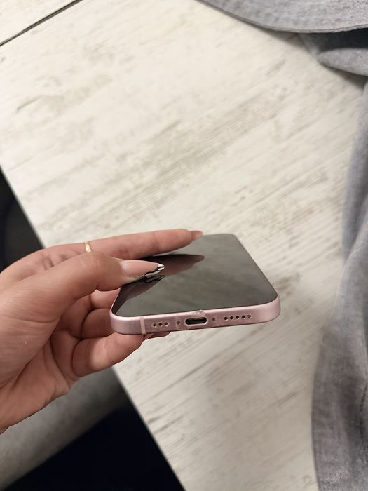 Iphone 15 Roz 128 GB