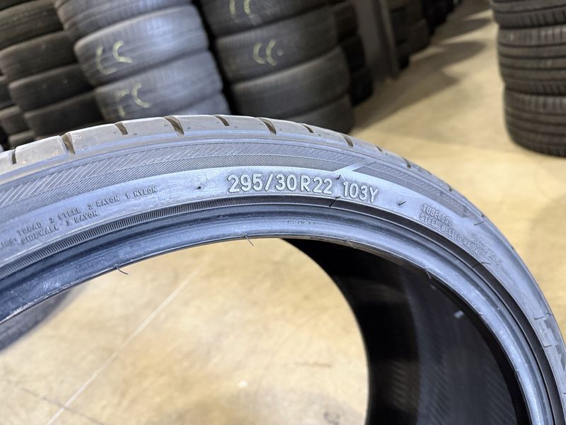 295/30/22 TOYO 2бр