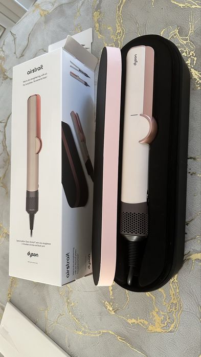 Дайсон фен новый