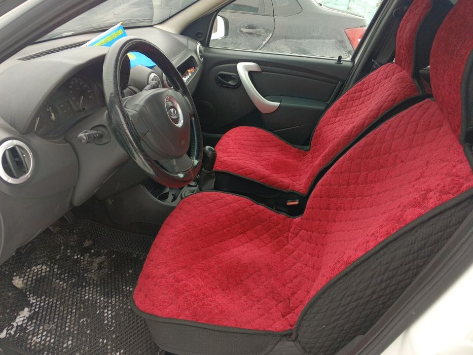 Продам Ларгус ..