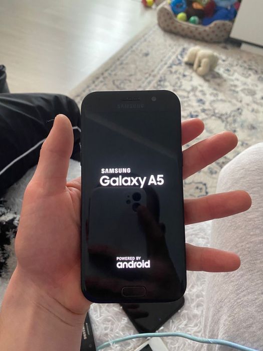 Продам телефоны