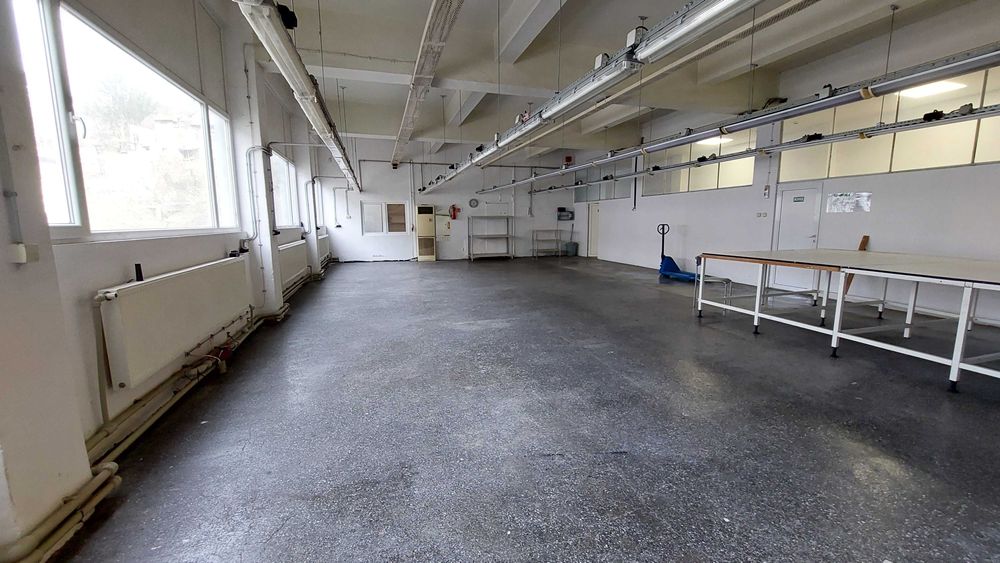 Продава се Промишлена сграда в Габрово, Център - 824 кв.м за 500 €/кв.м - Снимка #4