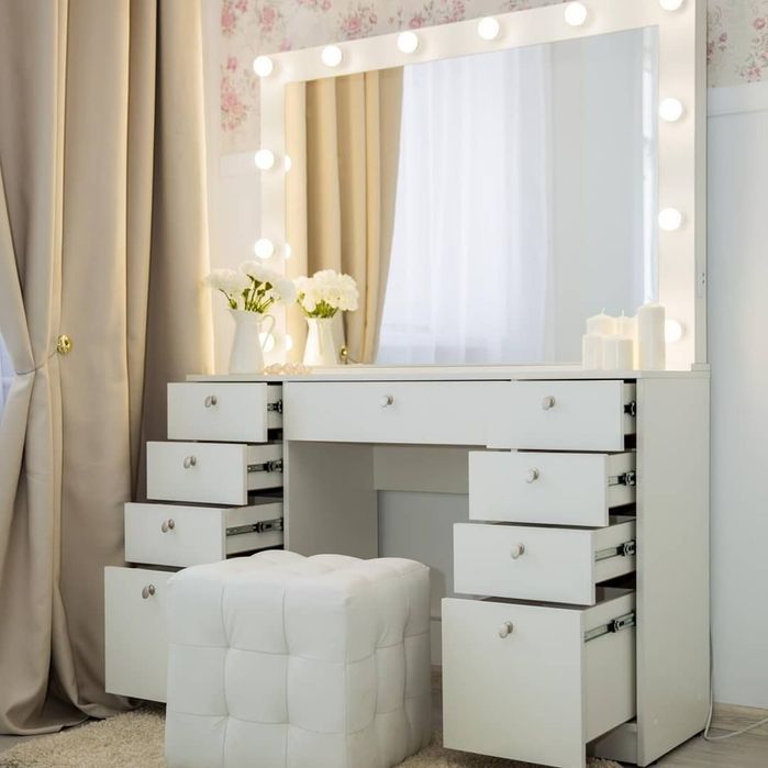 Для салон кросата туалитне столик