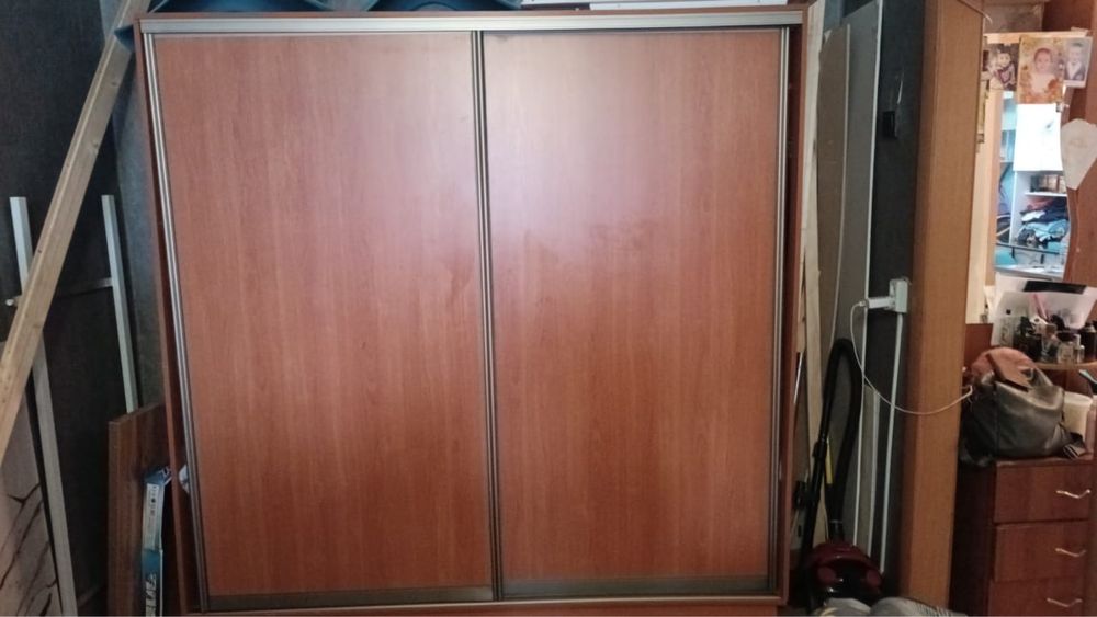 Продам шкаф купе