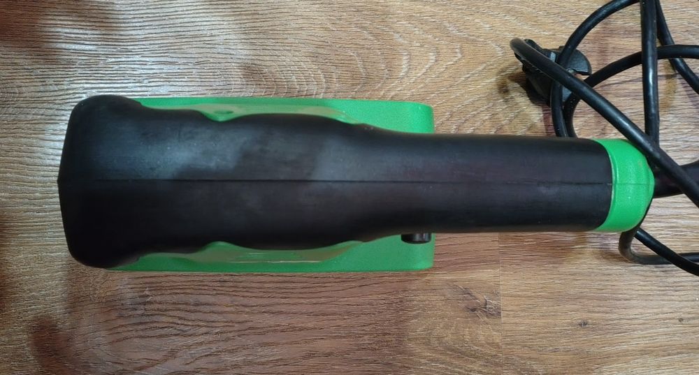 Șlefuitor cu vibratii 135 w, 11.000 rpm, 230v