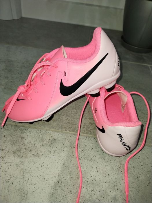 Чисто нови бутонки 32 номер