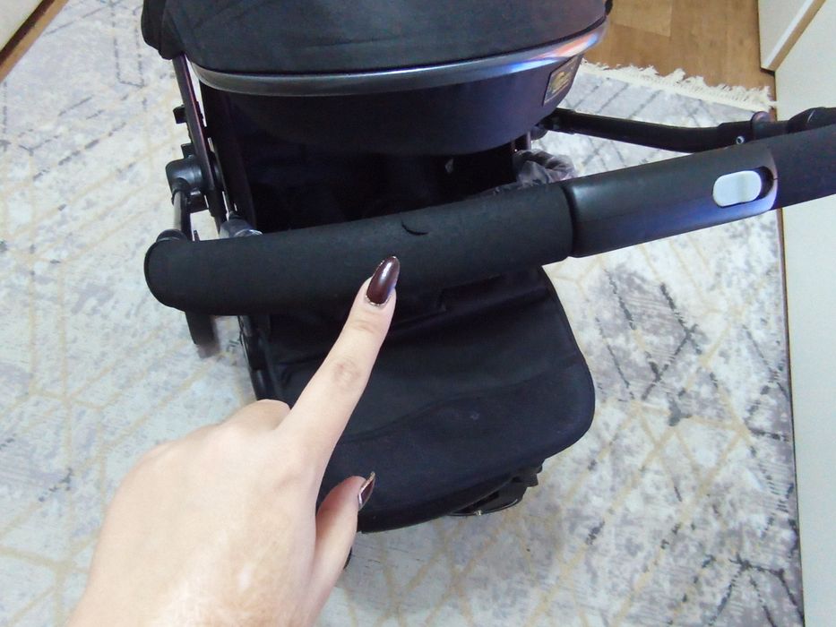 Продам новую коляску