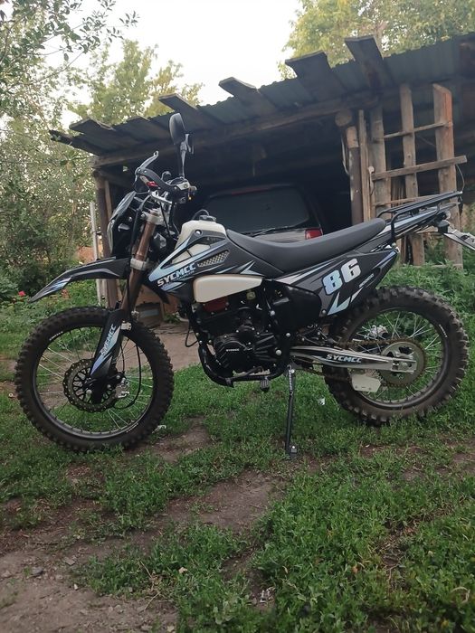 Продам мотоцикл sycmcc 300