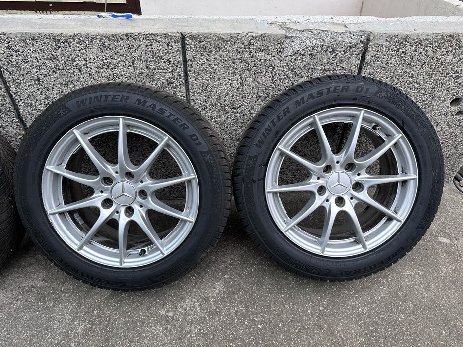 Джанти с чисто нови зимни гуми 205/55/16 за Mercedes/Мерцедес