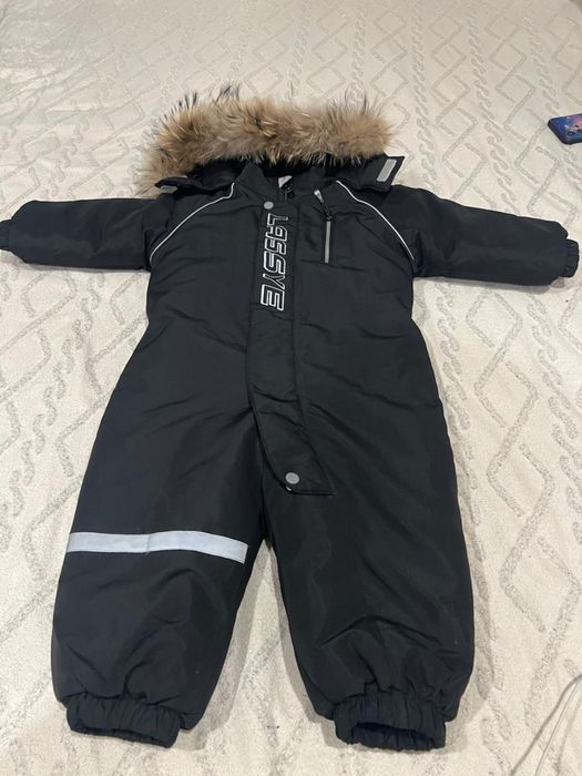 Продам детский зимний комбинезон