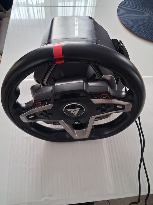 Vând volan Thrustmaster  T 248 pt XBOX și PS
