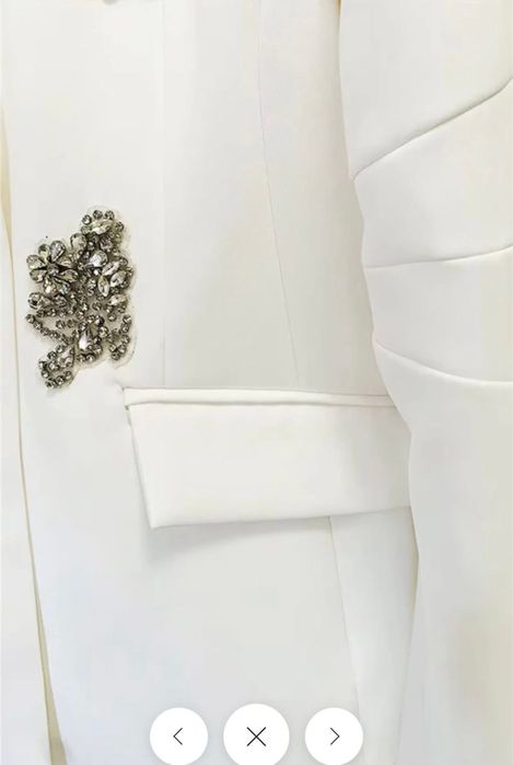 Sierra Darren costum