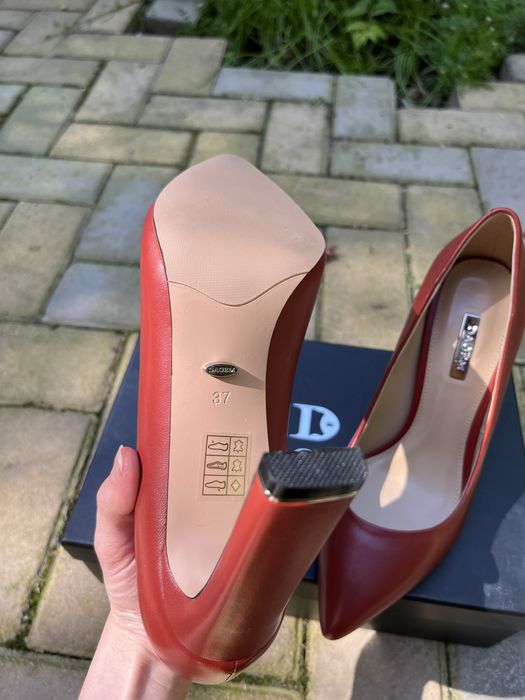 Продам туфли в идеальном состоянии