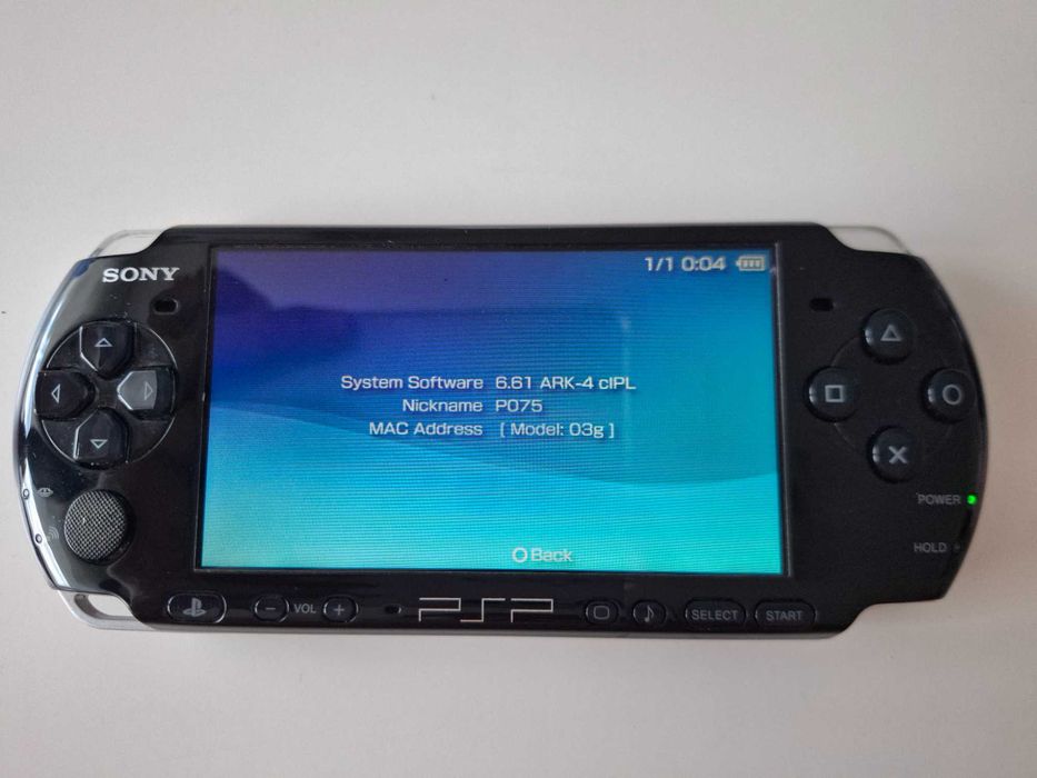 Sony PSP 3000 Playstation Portable - качени много игри