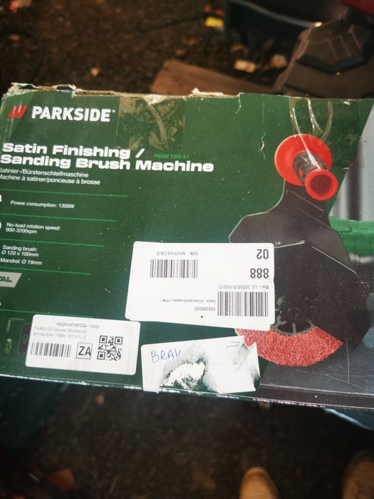 Șlefuitor universal parkside 1300w 120mm 6 viteze set complet nou în cutie