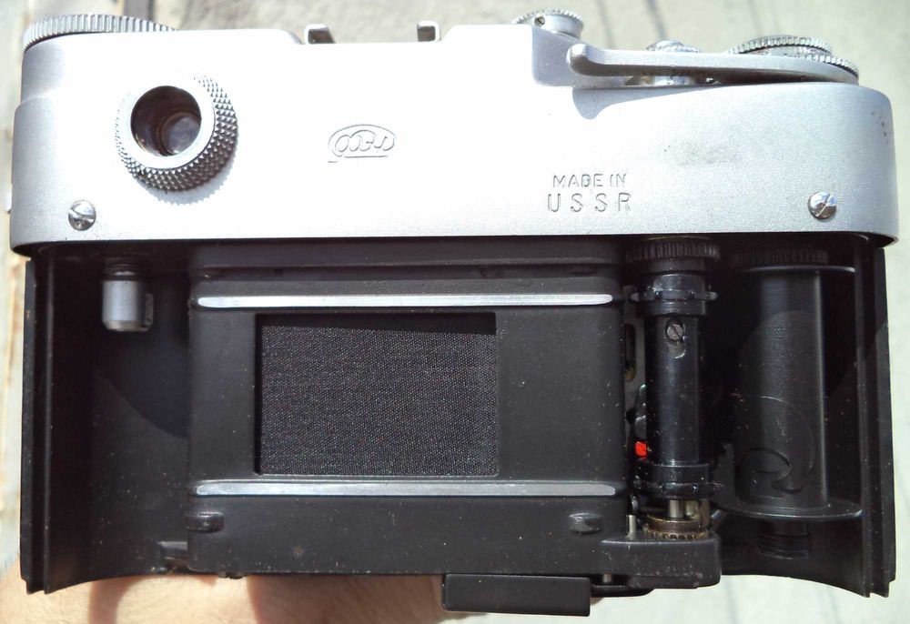 Ретро механичен лентов фотоапарат ФЕД-4