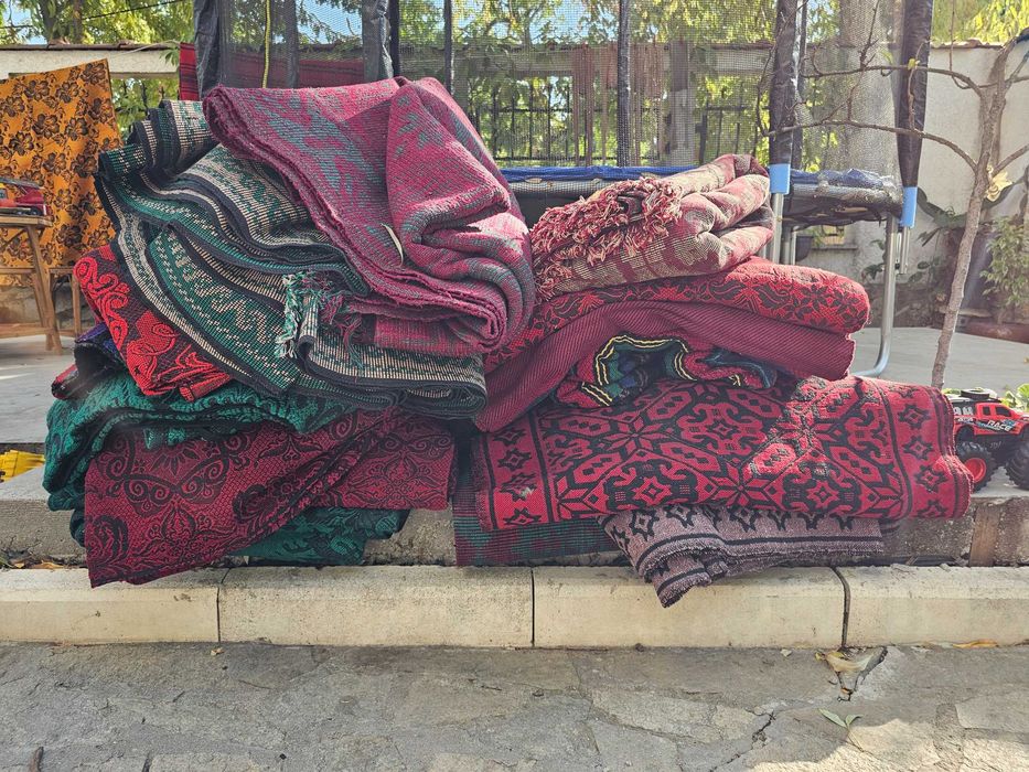 Черги, килими, покривала