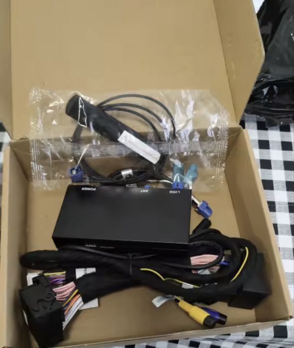 CarPlay и Android Auto модул за Peugeot и Citroen SMEG