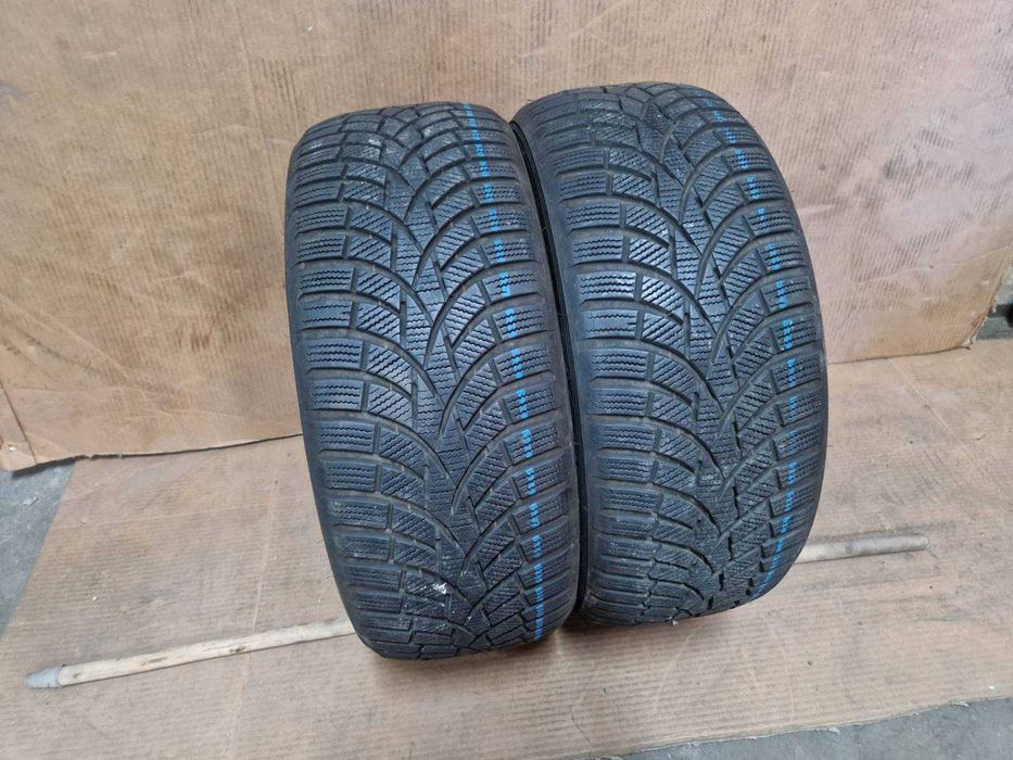 2 Toyo R17 215/45
зимни гуми
DOT1621