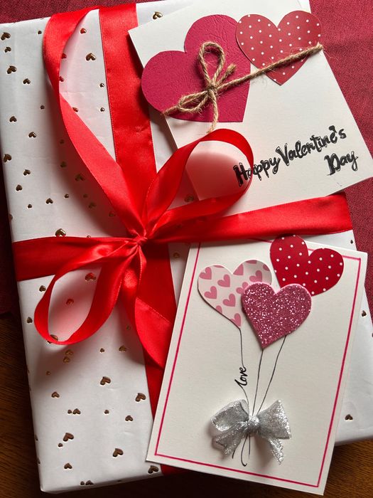 Ръчно рисувана Карикатура + 2 подаръка към нея