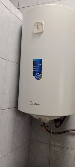 Продаю Боллер Midea