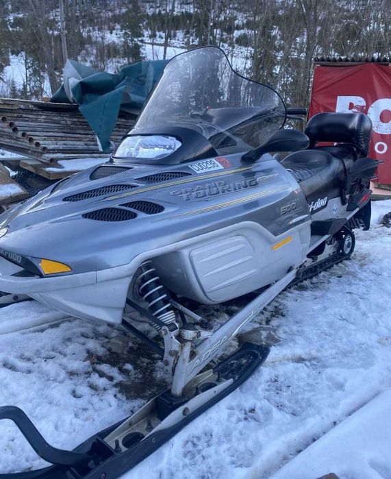 Продам снегоход 550 кубов BRP