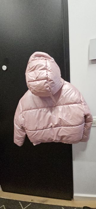 Geaca iarna cu gluga 122 cm (6-7 ani)