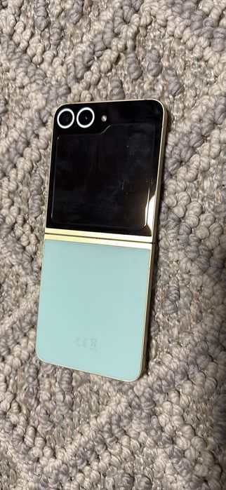 Samsung galaxy z flip 6