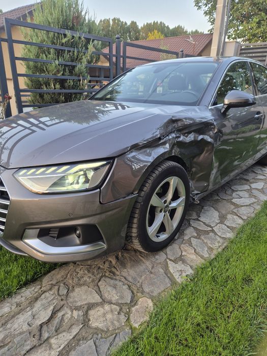 Audi A4 Ușor Avariat