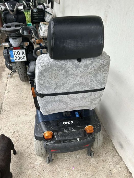 Инвалиден скутер