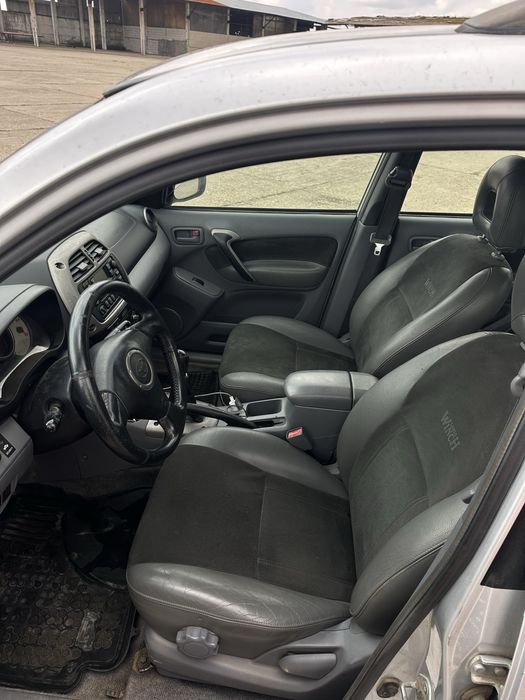 Vând Toyota Rav 4, ediție Largo Winch, 2.0 diesel