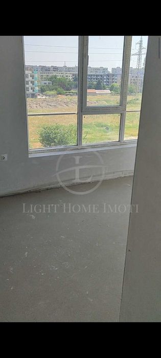 Продава се Тристаен апартамент в Пловдив, Христо Смирненски - 76 кв.м за 1369 €/кв.м - Снимка #1