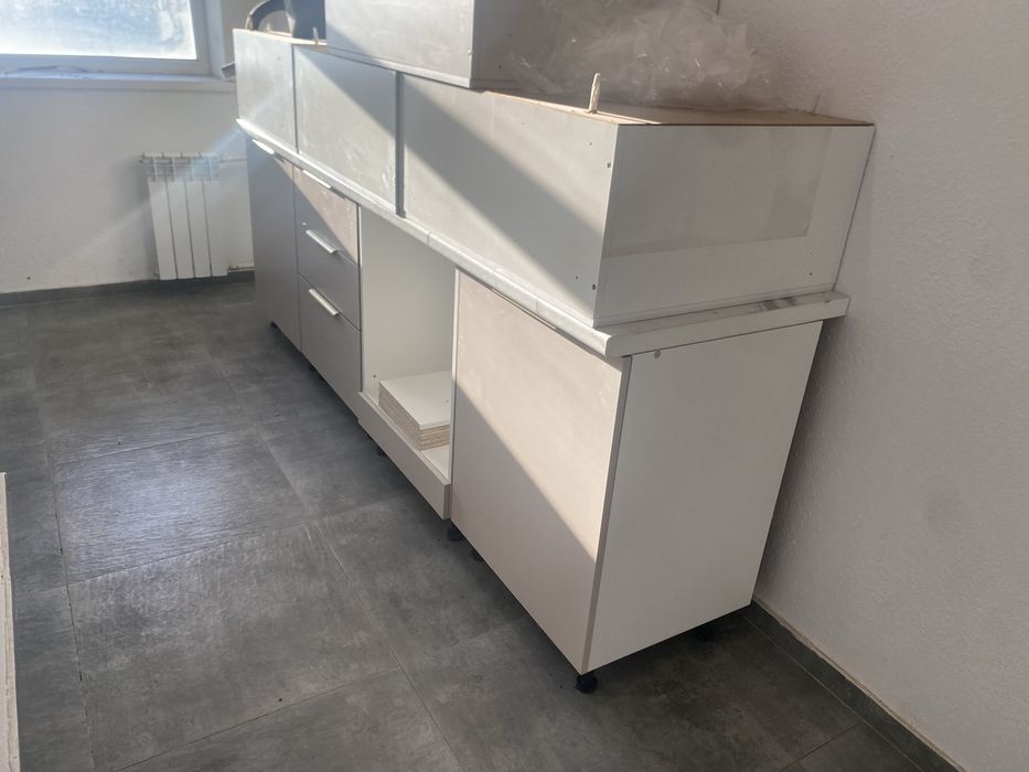 Продам кухню по цене договоримься