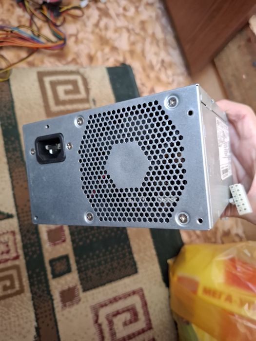 Блоки питания для компьютера 300-450 Вт