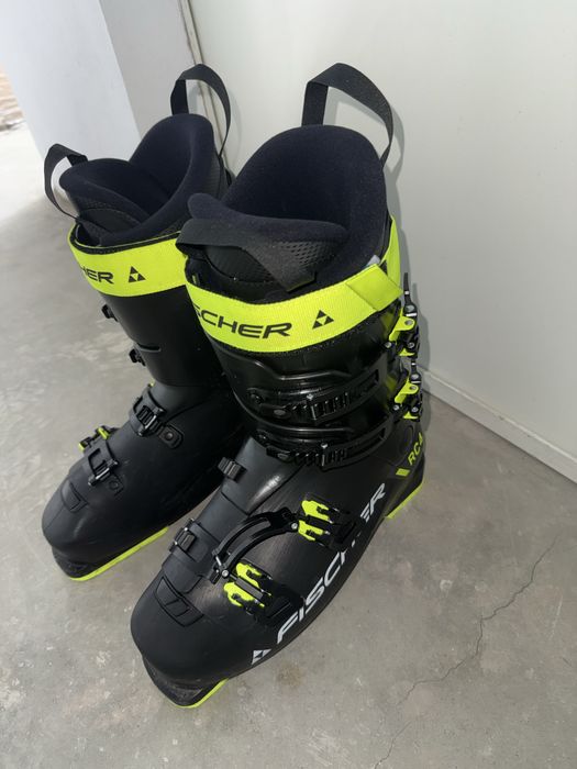 Clapari noi 44 Fisher RC4 FUN 100