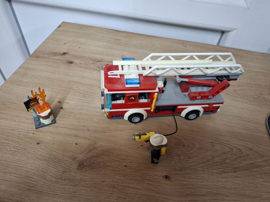 Lego City конструктор 60107