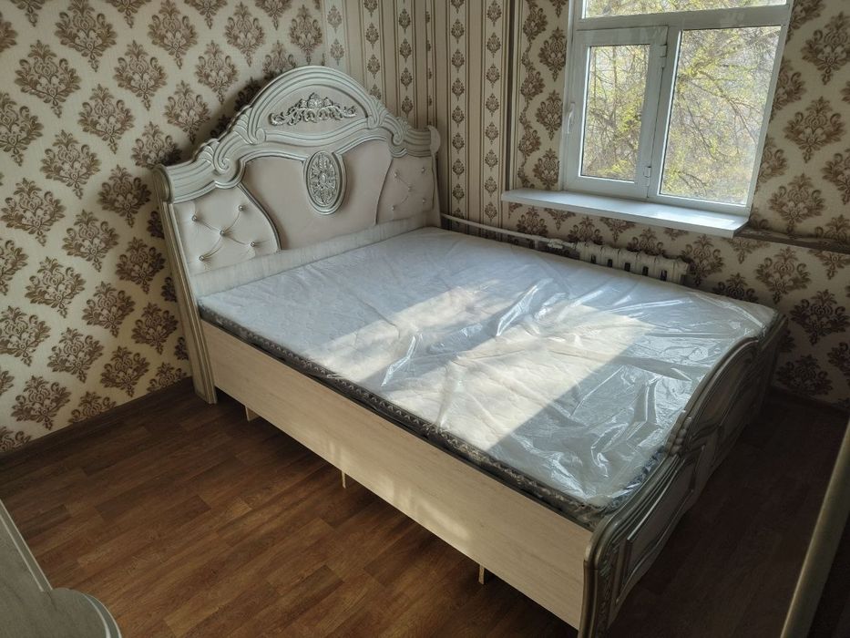 Спальный гарнитур.