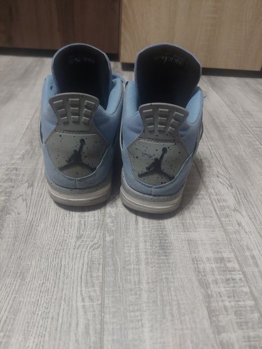 Jordan 4 universiti blue