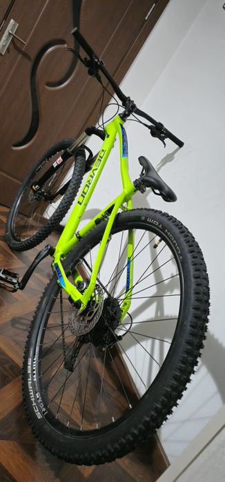 Vand bicicleta Hidraulica MTB Devron Riddle  pe 29