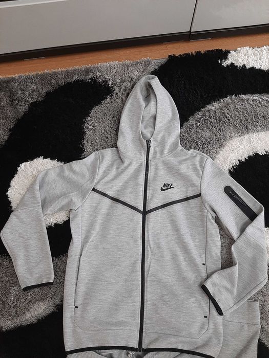 Trening gri teech fleece marimea M