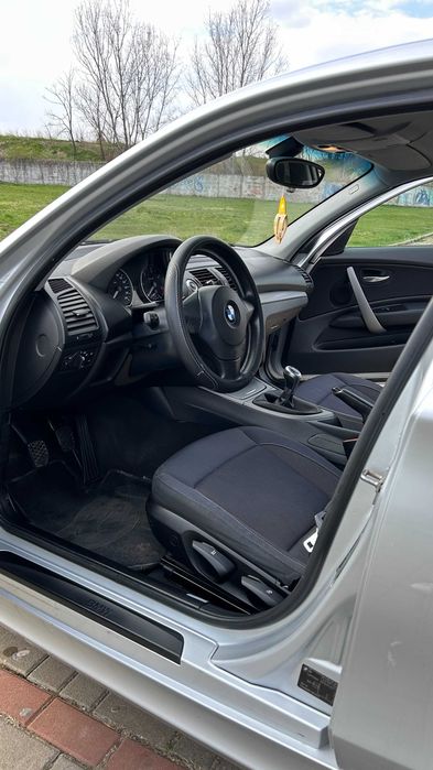 BMW 1 Series 2009 — imagine 5