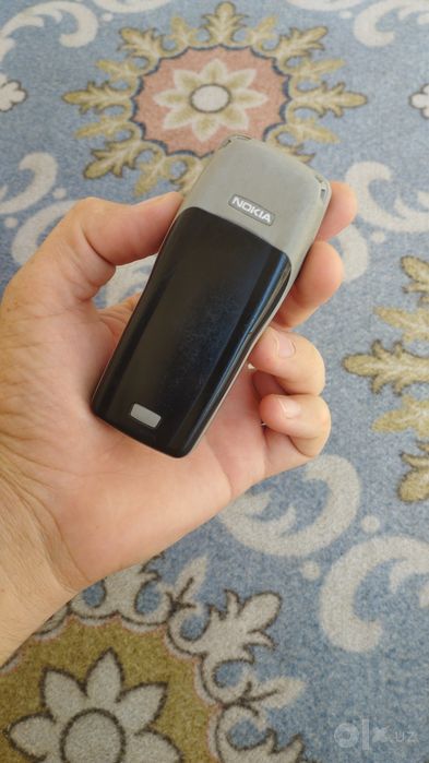 Nokia 1100 sotiladi rodnoy