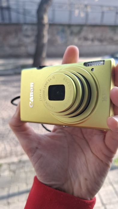 Компактен дигитален фотоапарат Canon IXUS 125HS