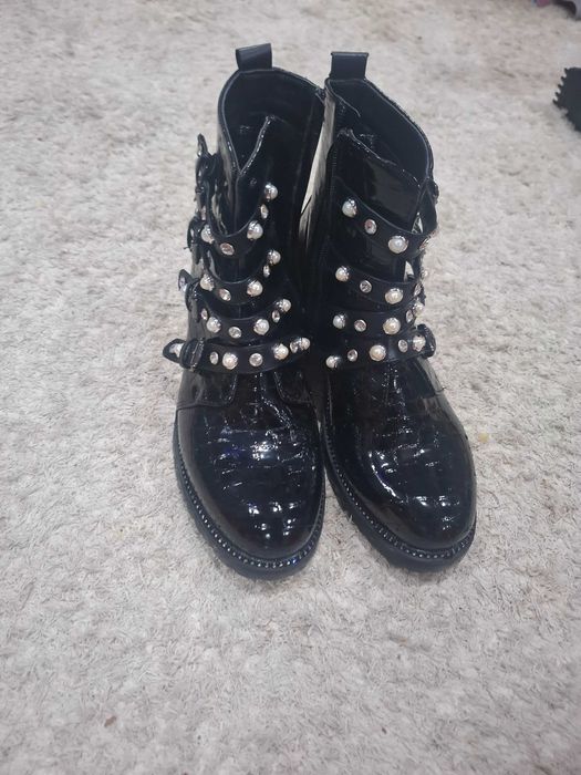 Продават се.Нови само пробвани