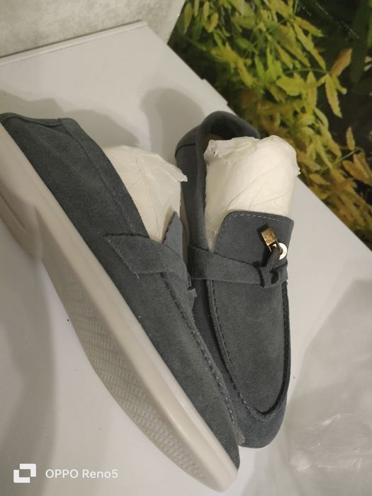 Продам срочно Лора пиано 38 размер