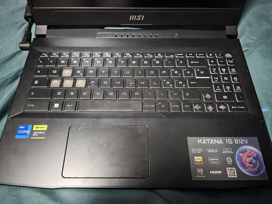 MSI Katana 15 Intel Core i7, RTX 4060 8GB, 16 gb ram ddr5